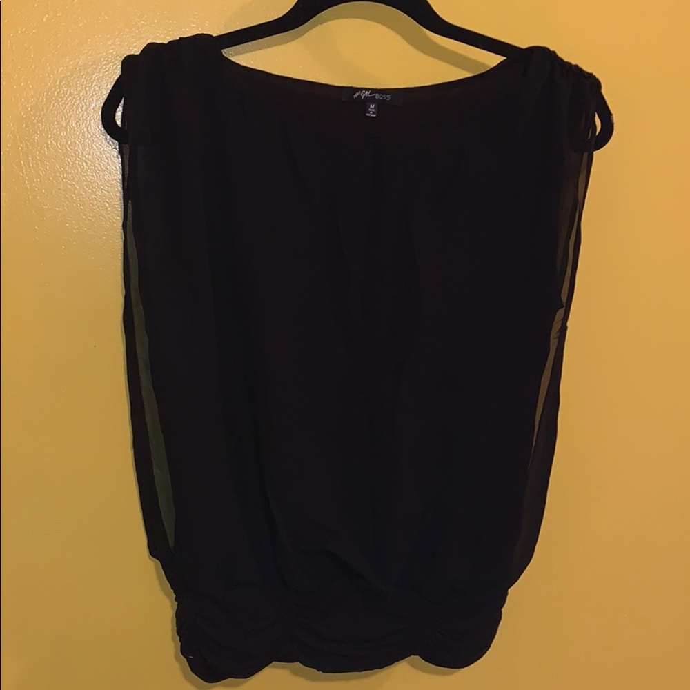 Sleeveless Gal Boss top